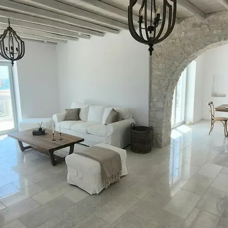 Celine * Aliki (Paros)