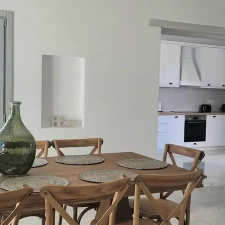 Celine * Aliki (Paros)