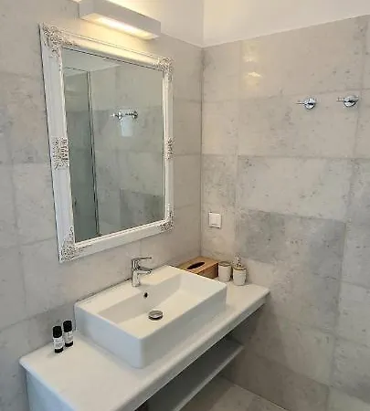 Celine * Aliki (Paros)