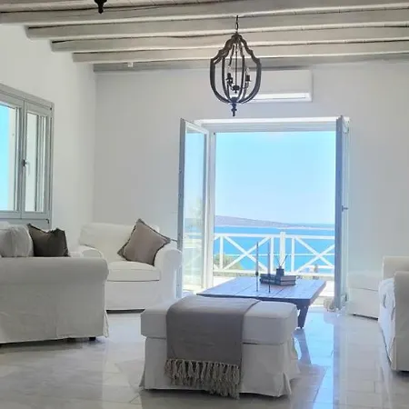Villa Celine Aliki (Paros)
