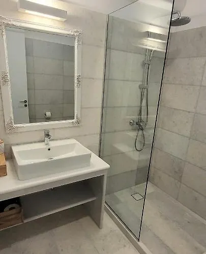 Villa Celine Aliki (Paros)